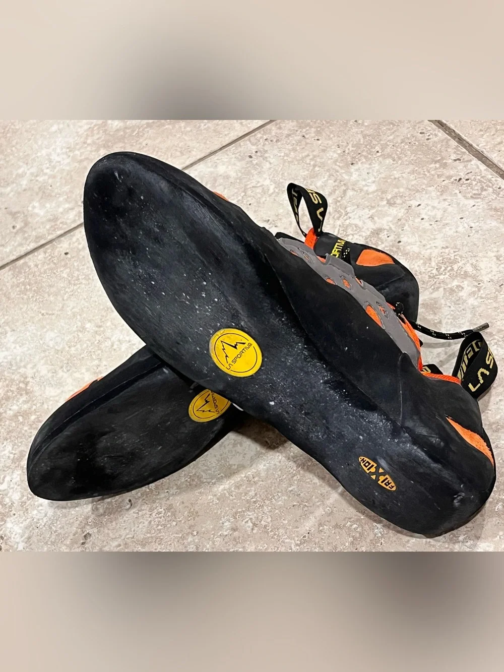 La Sportiva Tarantulace Rock Climbing Shoes Mens Size 10 EU 43 Orange Leather